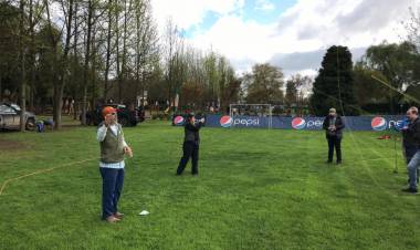 Especialista de ESPN dicta taller de pesca con mosca en Linares