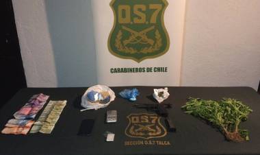 Dos detenidos por tráfico de cocaína en Longaví