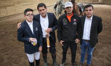 Reconocen al deportista linarense Claudio Sepúlveda