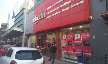 Indagan millonario robo a tienda ABCDIN de Linares