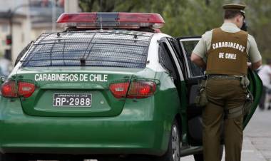 Médico veterinario fue encontrado fallecido al interior de unidad policial de Linares