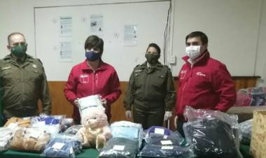 Oficina de Integración de Carabineros entrega aporte para albergues en Linares