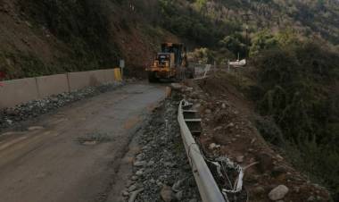 SEREMI del MOP monitorea en terreno caminos, cauces y agua potable rural