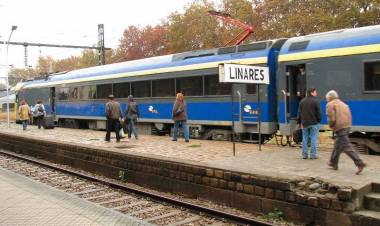 Desde este lunes 28 de septiembre el tren volverá a parar en la ciudad de Linares