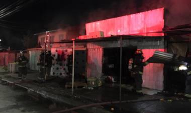 Recalentamiento eléctrico habría provocado incendio en reconocida verdulería “Donde La Nany”