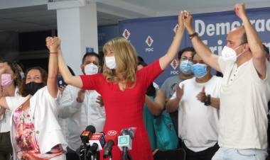 Senadora Rincón inscribe candidatura para primarias presidenciales de la DC