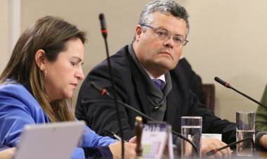 Diputado Rentería valora anuncios del Ejecutivo de extender subsidio y ley de protección al empleo