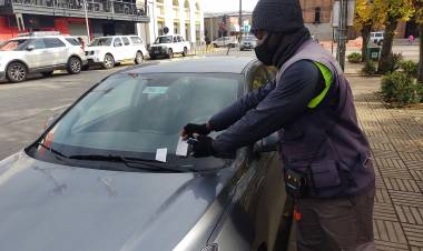 Parquímetros incorpora software que evita la evasión y entrega boleta electrónica en forma inmediata