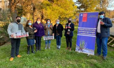 Artesanas de Rari reciben primeras plantas para conseguir la extracción del ixtle