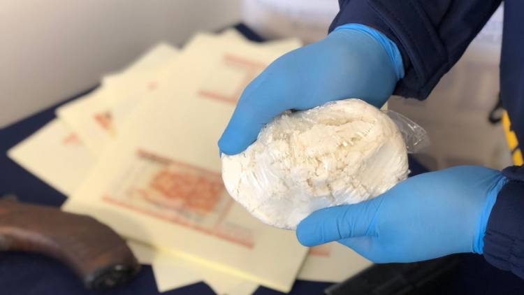 Tres mujeres y dos hombres detenidos por tráfico de drogas en Linares ...