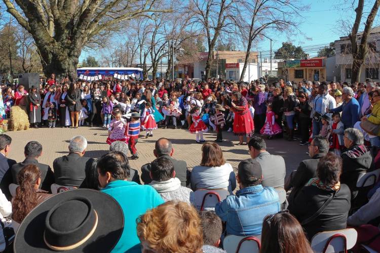 Párvulos se lucieron dando el vamos a Fiestas Patrias en Linares