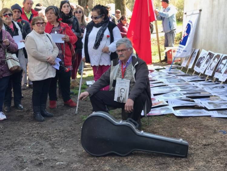 Manifestantes exigieron justicia en la ex Colonia Dignidad