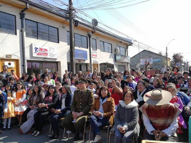 Hermosa celebración de Fiestas Patrias realizó "Escuela España"