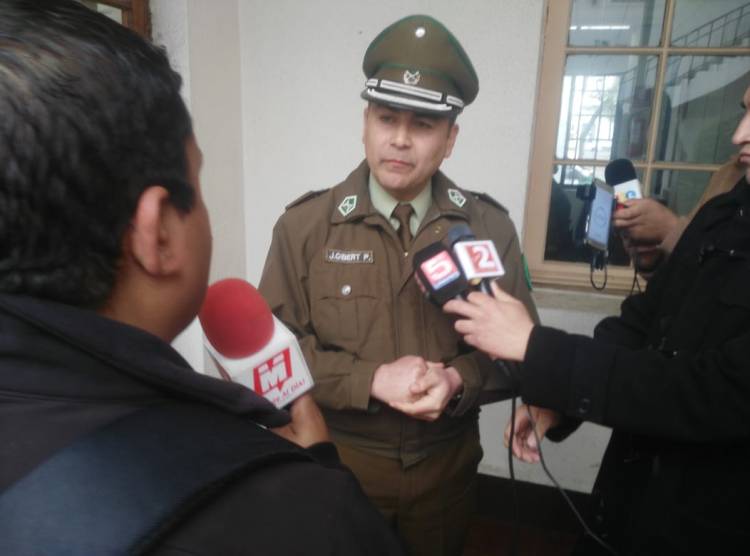 Dan de baja a dos carabineros en Talca y Curicó, y uno de Linares está sumariado por volcar en su auto