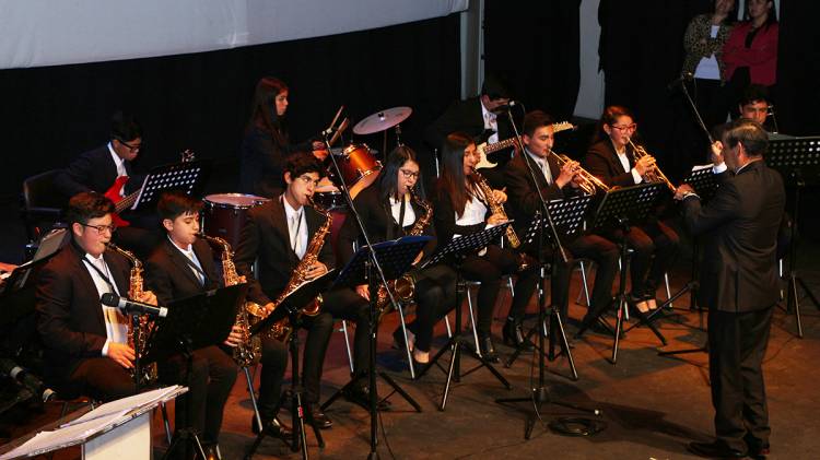 Reconocimientos en el "Día del Asistente de la Educación"