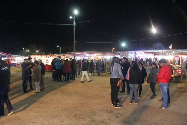 Ramadas, fiesta huasa y rodeo en Colbún con motivo del “18 Chico”