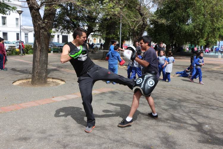 Niños y jóvenes celebraron el "Día Nacional del Deporte"