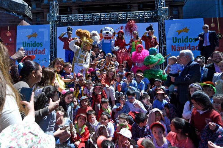 Cecilia Morel encabezará Fiesta de Navidad en Linares