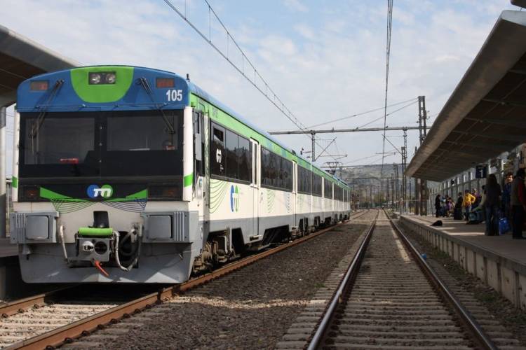 Parlamentarios solicitan habilitar un Metrotren entre las Regiones del Maule y Biobío