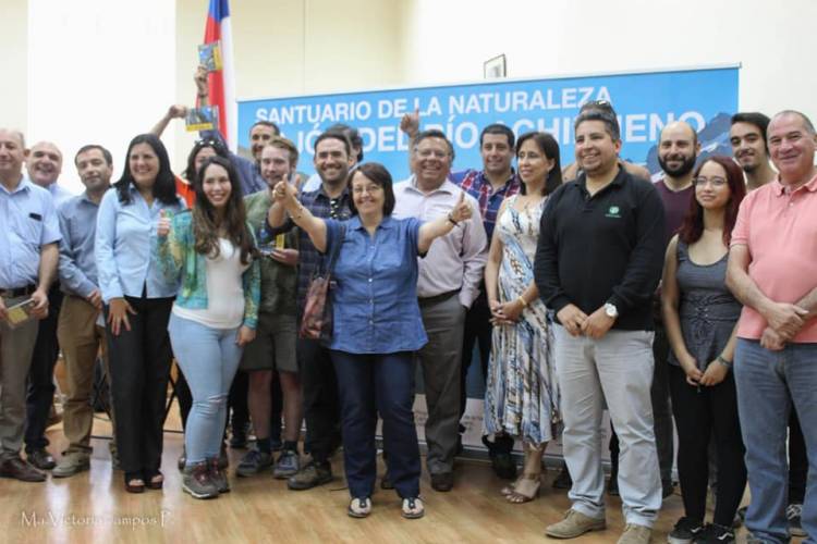 Instituto Forestal entregó Travel & Trekking Map  del Cajón Achibueno