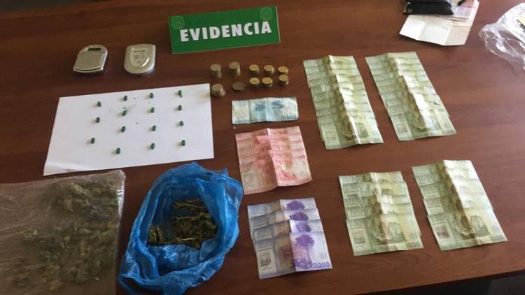 Joven es detenido por microtráfico de "éxtasis" en Pelluhue