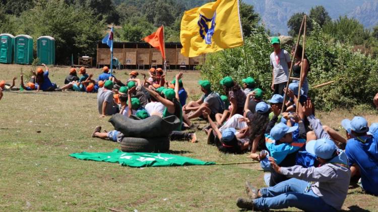 Culmina campamento scouts en la montaña de Linares