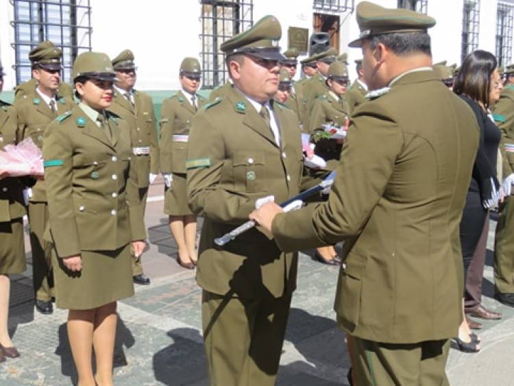 Emotiva ceremonia de ascensos en Carabineros de Linares