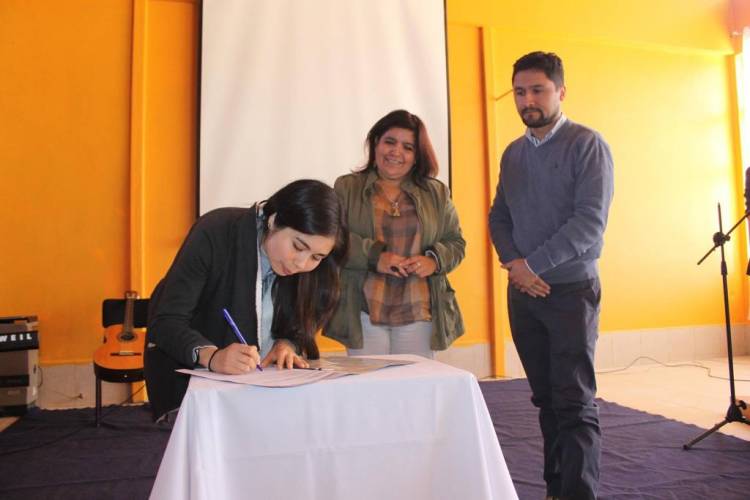 Preuniversitario gratuito y social en Colbún