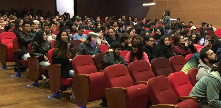  Teatro Municipal seguirá exhibiendo  “Game of Thrones” 