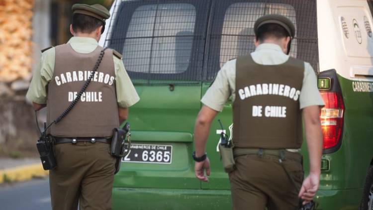 Carabineros de Linares detiene a colombiana por el delito de usura