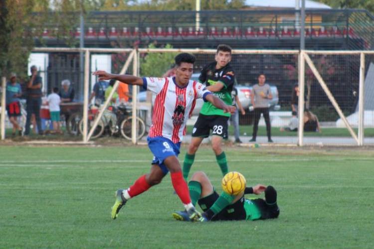  Linares recibe a Pilmahue en el Fiscal de la calle Rengo