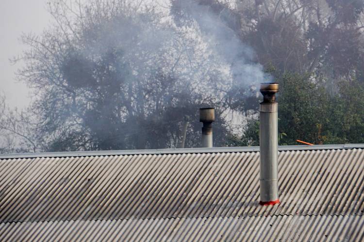 Estudio evaluó efecto de humo de chimeneas en desarrollo de preeclampsia