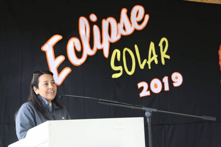 “Campaña Eclipse Seguro” llegó hasta la escuela de Llancanao