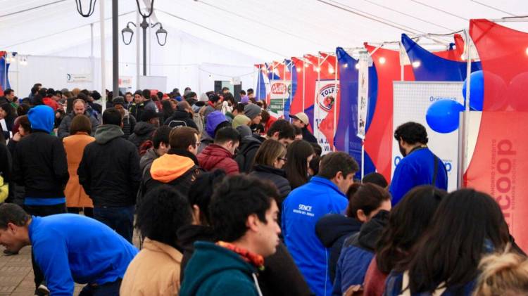 Positiva “Feria Laboral” en Linares