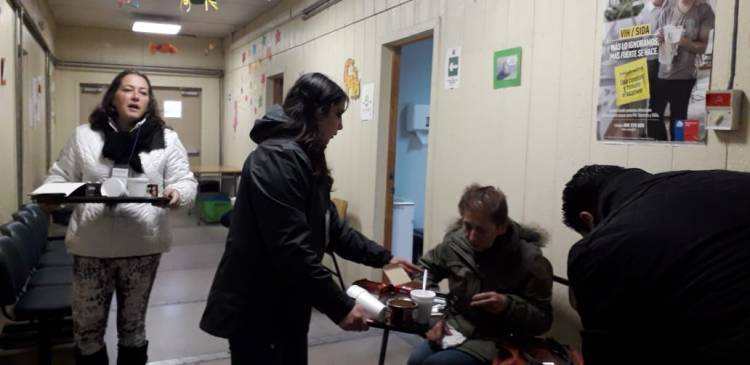 Liceo de Cauquenes impulsa “Desayunos Solidarios”