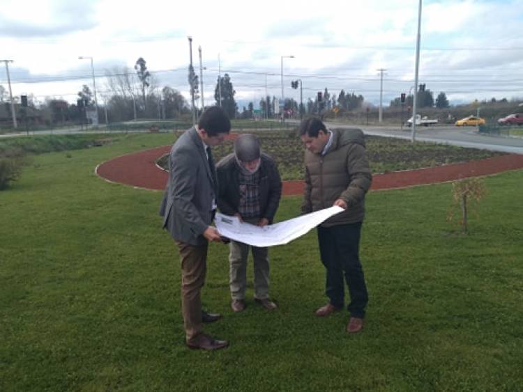  Millonarias obras en paisajismo y deporte en Linares