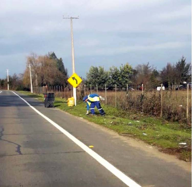 Operativos de limpieza en ruta a las localidades de San Antonio y Estadio Sur