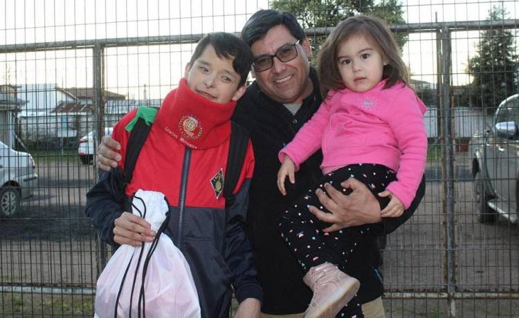 La hermosa historia de “Nachito” , joven no vidente amante del “Depo Albirrojo”