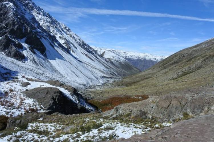 Proyecto de arqueología exploró los vestigios rupestres de la precordillera y cordillera de Linares