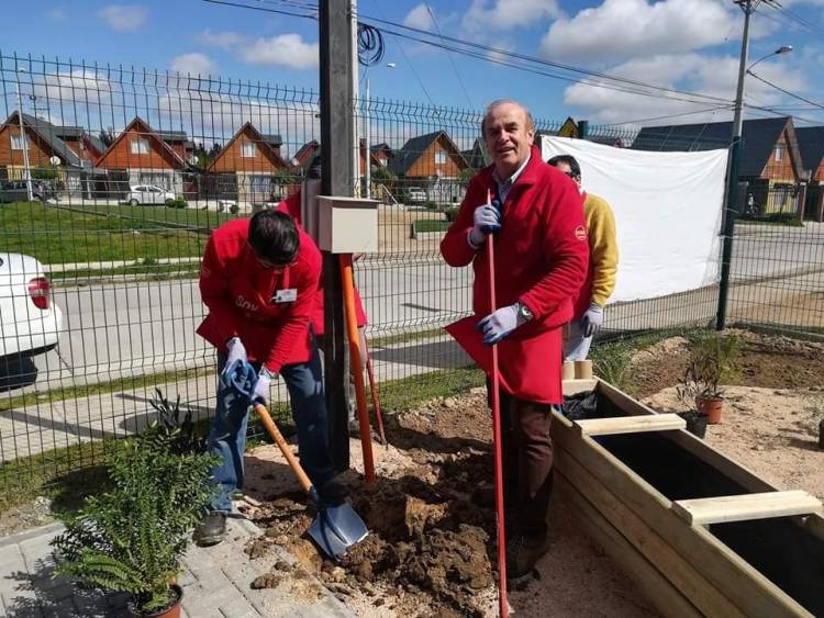  Consternación por deceso de Carlos Roca González  gerente del local “Easy Linares”