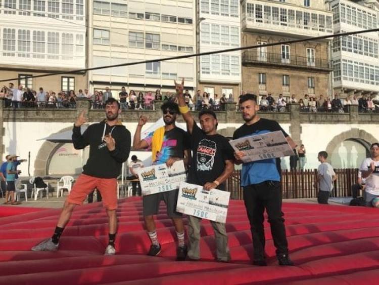 Linarense gana mundial de slackline en España y “pulveriza” récord de la disciplina