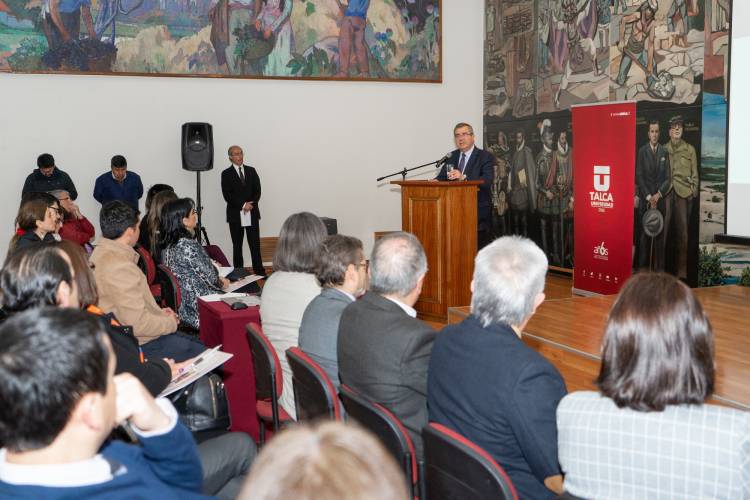 Colegio Alborada de Linares se incorpora a programa especial para retener talentos locales