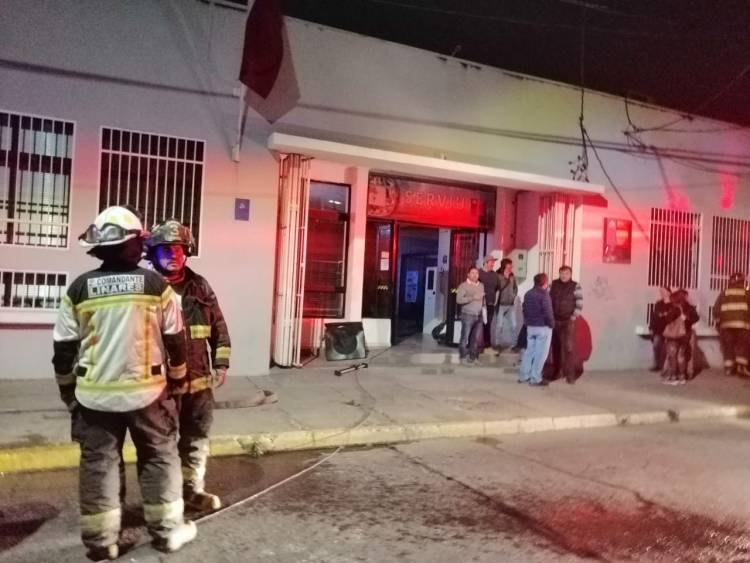 Bengala provocó incendio de las oficinas de Serviu Linares