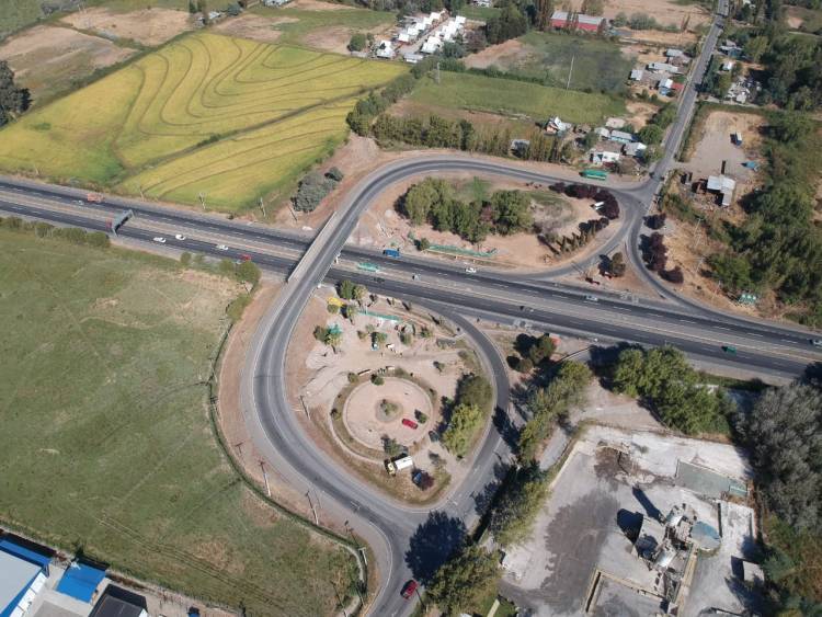 Avanza construcción de pasarela Miraflores en la Ruta Cinco sur