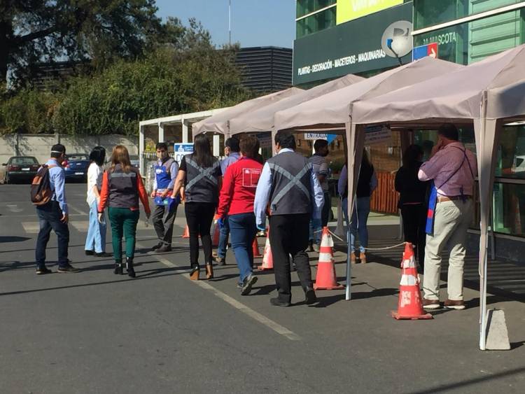 Autoridades fiscalizaron medidas de seguridad e higiene en supermercados y locales de retail