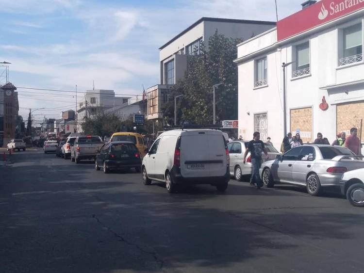 Comercio rechaza cierre de calle Independencia y pide que alcalde entregue mascarillas y apoye distanciamiento social