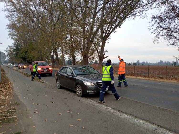 Instalan barreras sanitarias en el acceso sur y norte de Colbún