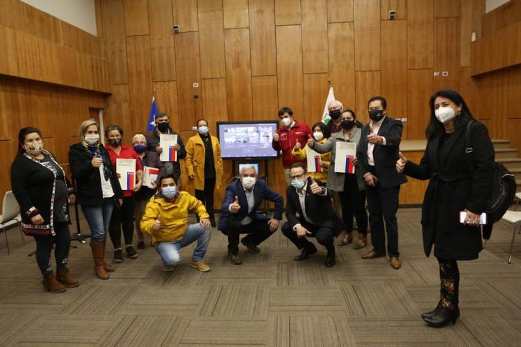 Intendente y consejeros regionales entregaron recursos a organizaciones sociales para prevenir el Coronavirus