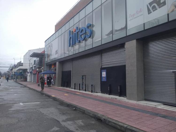 Seis detenidos, asado en pasarela “El Peñasco” y fútbol en el sector Nuevo Amanecer son las novedades del segundo día de cuarentena obligatoria en Linares