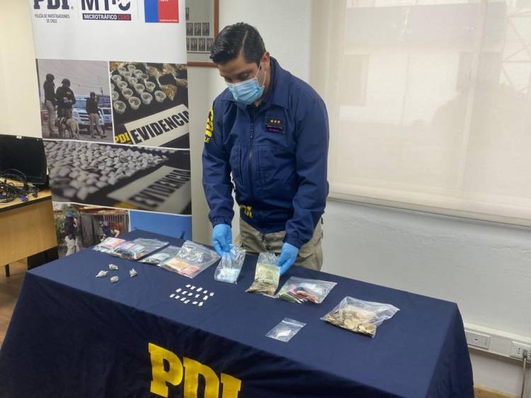 Tres mujeres y dos hombres detenidos por microtráfico de drogas en Parral